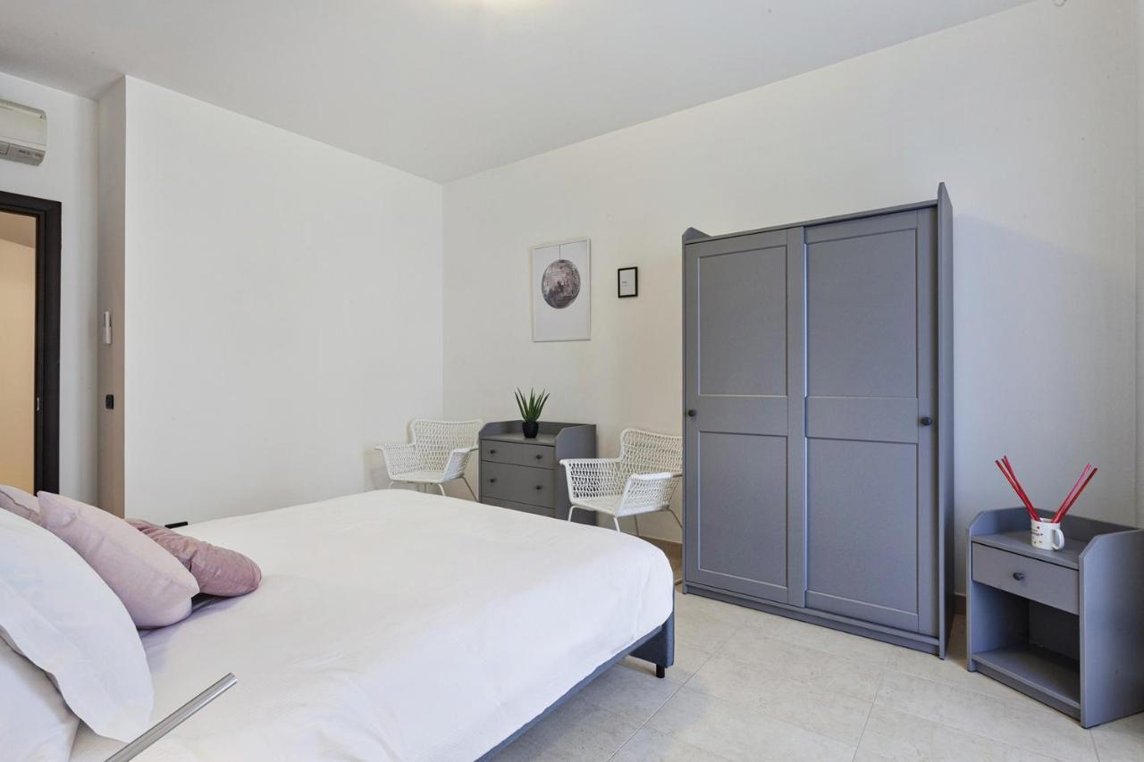 Shelley Apartments By Wonderful Italy Janov Exteriér fotografie