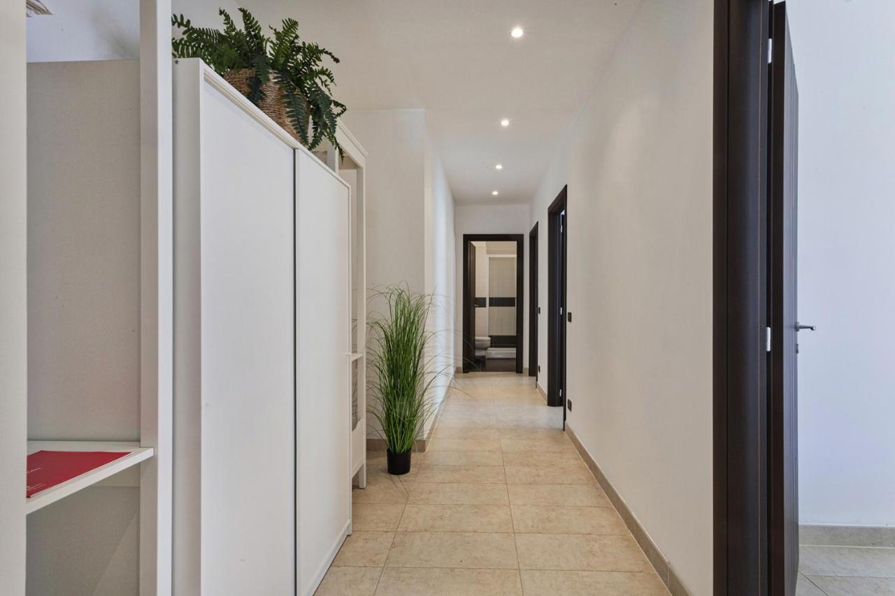 Shelley Apartments By Wonderful Italy Janov Exteriér fotografie